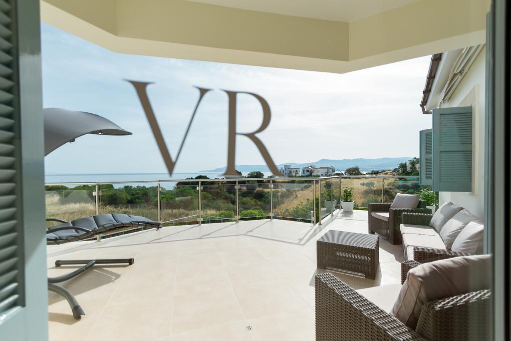 Villa Riverside Polis Bagian luar foto